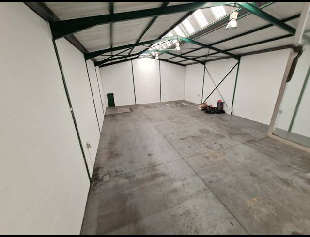 395M² WAREHOUSE RENTED IN KILLARNEY GARDENS
